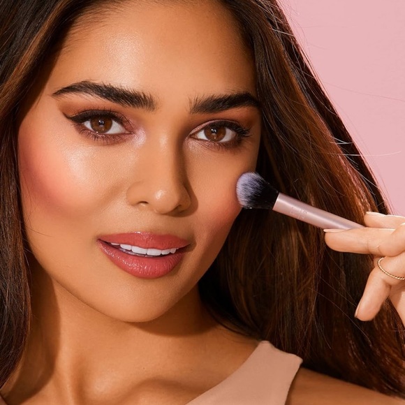 *NEW* Real Techniques Setting Beush (402) - Picture 3 of 6